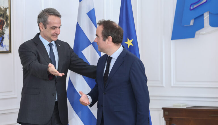 Συνάντηση του Πρωθυπουργού με τον Γάλλο υπ. Άμυνας – Κυρ. Μητσοτάκης: «Πολύ σημαντική η στρατηγική σχέση μεταξύ των δυο χωρών»