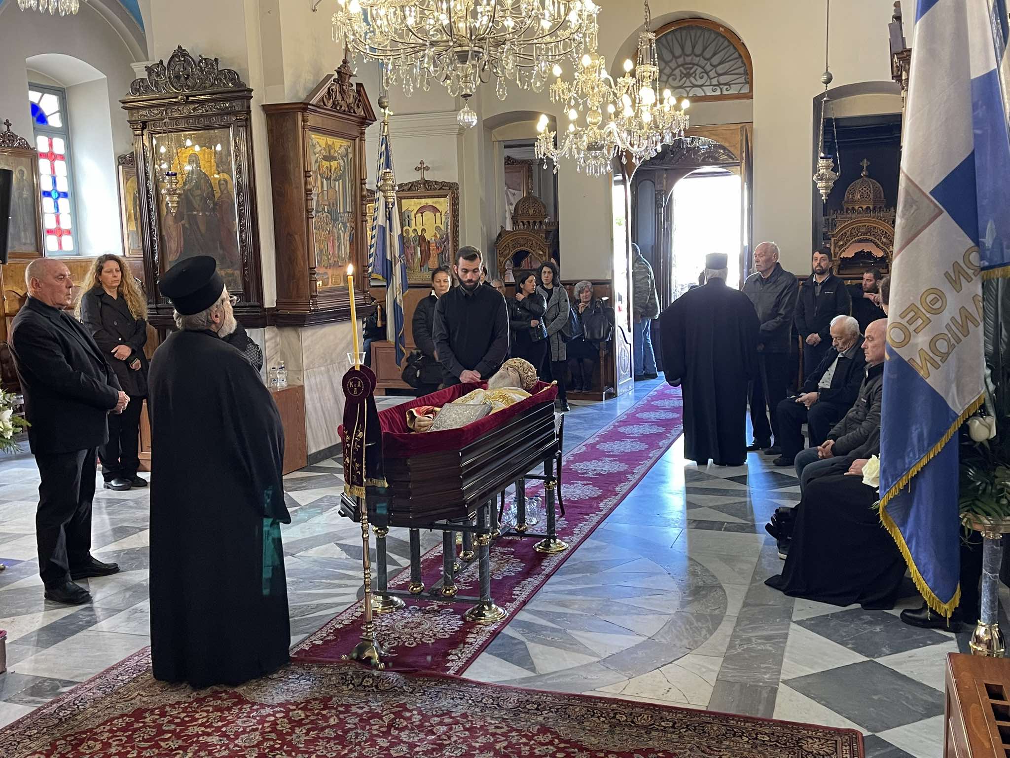 Χανιά: Στη Μητρόπολη το σκήνωμα του Μητροπολίτη Δαμασκηνού