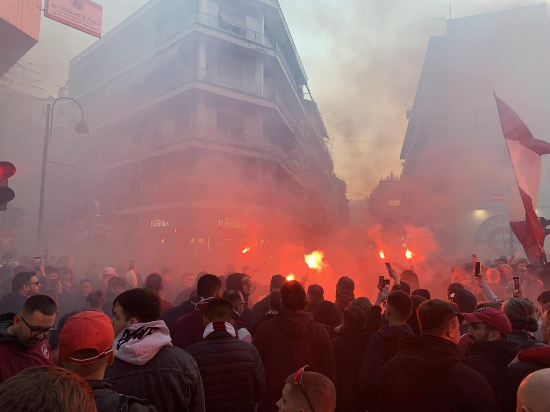 Πανηγυρίζει η Λάρισα για την επιστροφή της ΑΕΛ στην Super league