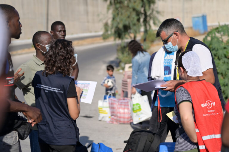 Υπουργείο Μετανάστευσης και Ασύλου για κρούσματα υποσιτισμού στη Σάμο: Μεμονωμένα περιστατικά – Aπαιτούν εξειδικευμένη ιατρική παρακολούθηση