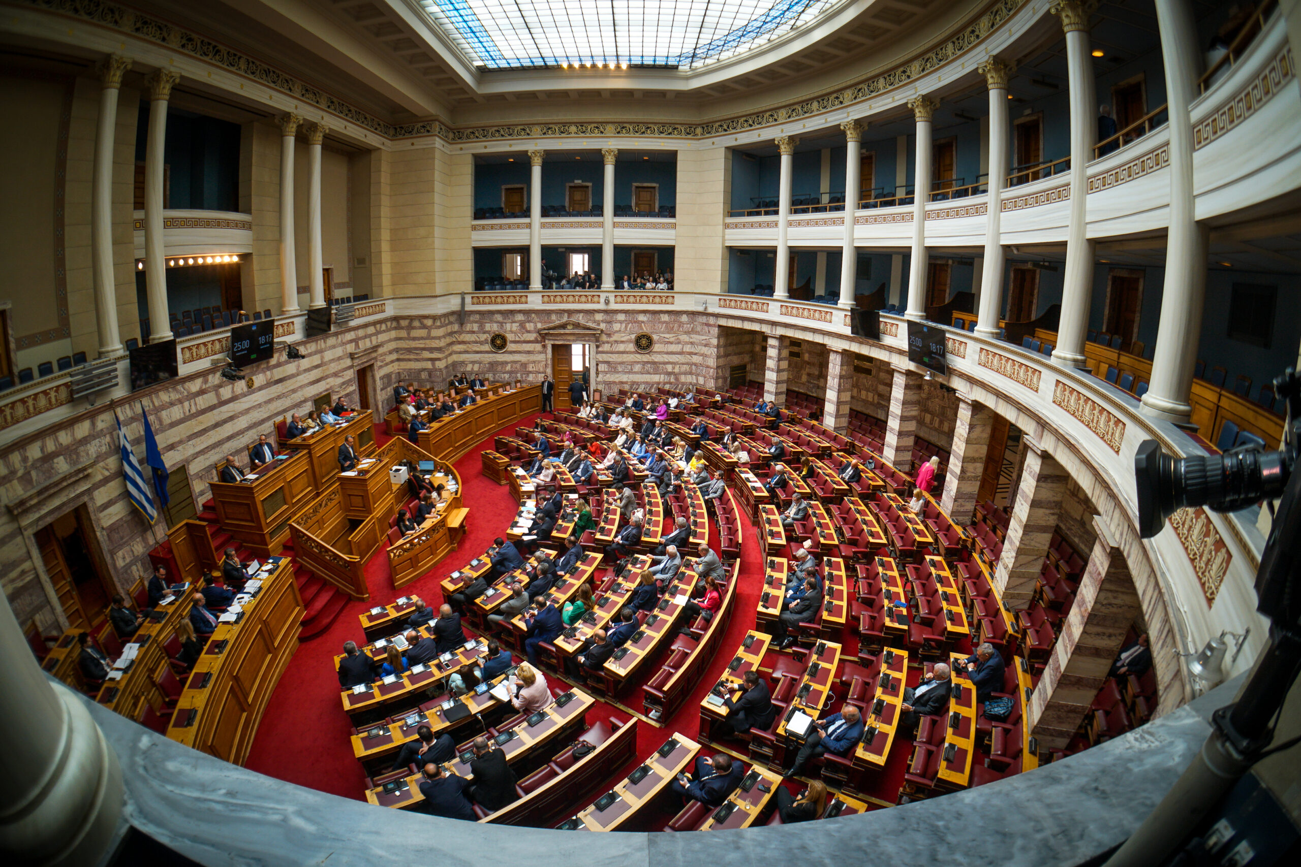 [369772] ΣΥΖΗΤΗΣΗ ΠΡΟ ΗΜΕΡΗΣΙΑΣ ΔΙΑΤΑΞΕΩΣ ΣΤΗΝ ΒΟΥΛΗ ΣΕ ΕΠΙΠΕΔΟ ΑΡΧΗΓΩΝ ΚΟΜΜΑΤΩΝ ΓΙΑ ΤΗΝ ΑΚΡΙΒΕΙΑ (ΓΙΩΡΓΟΣ ΚΟΝΤΑΡΙΝΗΣ/EUROKINISSI)