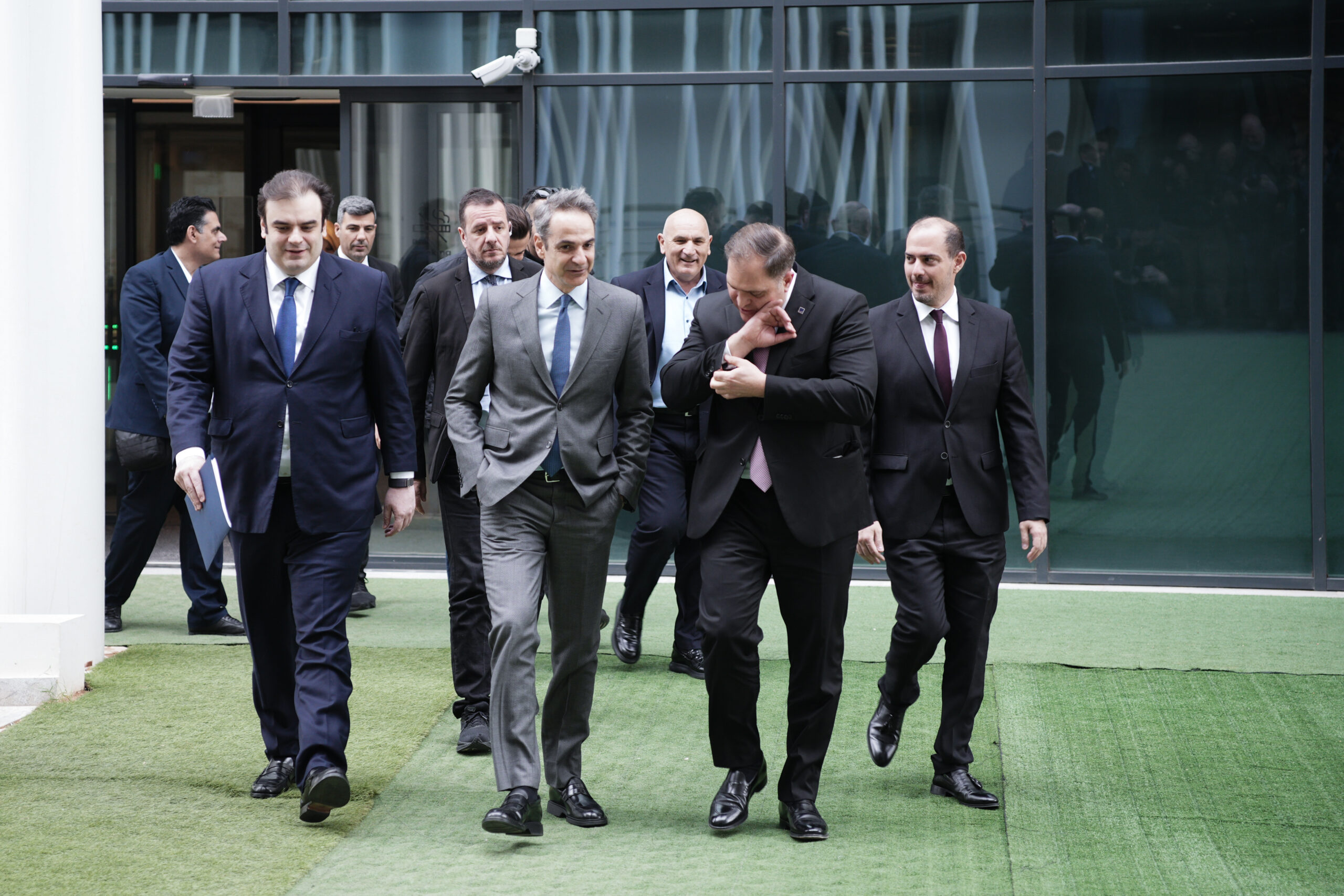 [377116] ΕΠΙΣΚΕΨΗ ΤΟΥ ΠΡΩΘΥΠΟΥΡΓΟΥ ΚΥΡΙΑΚΟΥ ΜΗΤΣΟΤΑΚΗ ΣΤΗΝ ΑΑΔΕ (POOL ΜΕΝΕΛΑΟΣ ΜΥΡΙΛΛΑΣ/EUROKINISSI)