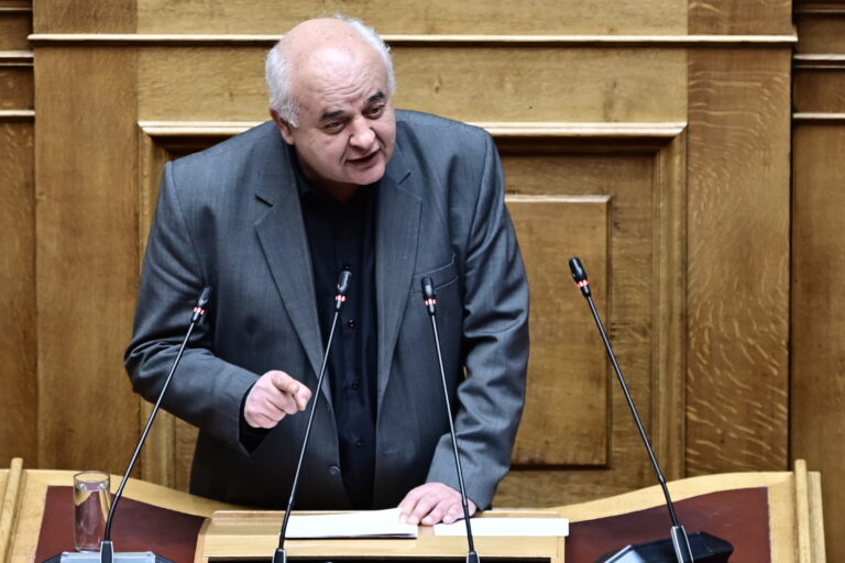 Ν. Καραθανασόπουλος: Η κλιμάκωση του εμπορικού πολέμου εντείνει την πιθανότητα νέας κρίσης, αλλά και της κλιμάκωσης των πολέμων
