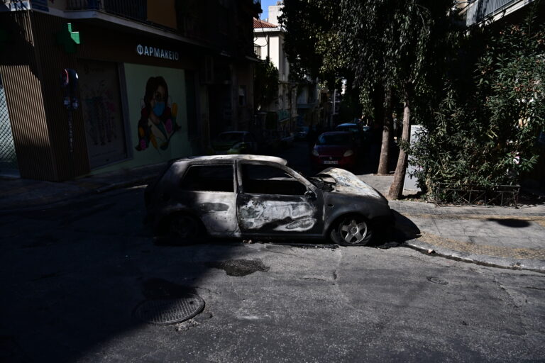 Δήμος Αθηναίων: Οι δράσεις μας στον Λόφο του Στρέφη δεν έχουν καμία σχέση με τις μολότοφ στα Εξάρχεια