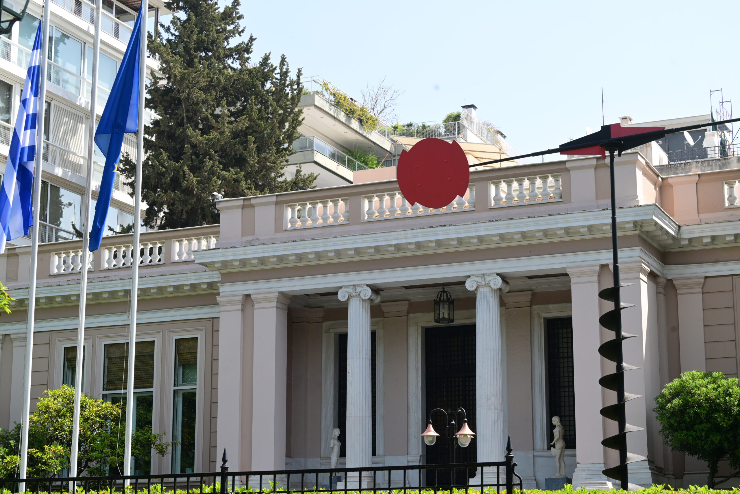 Υπόθεση ΟΠΕΚΕΠΕ: Το παρασκήνιο των παραιτήσεων και οι επόμενες κινήσεις του πρωθυπουργού