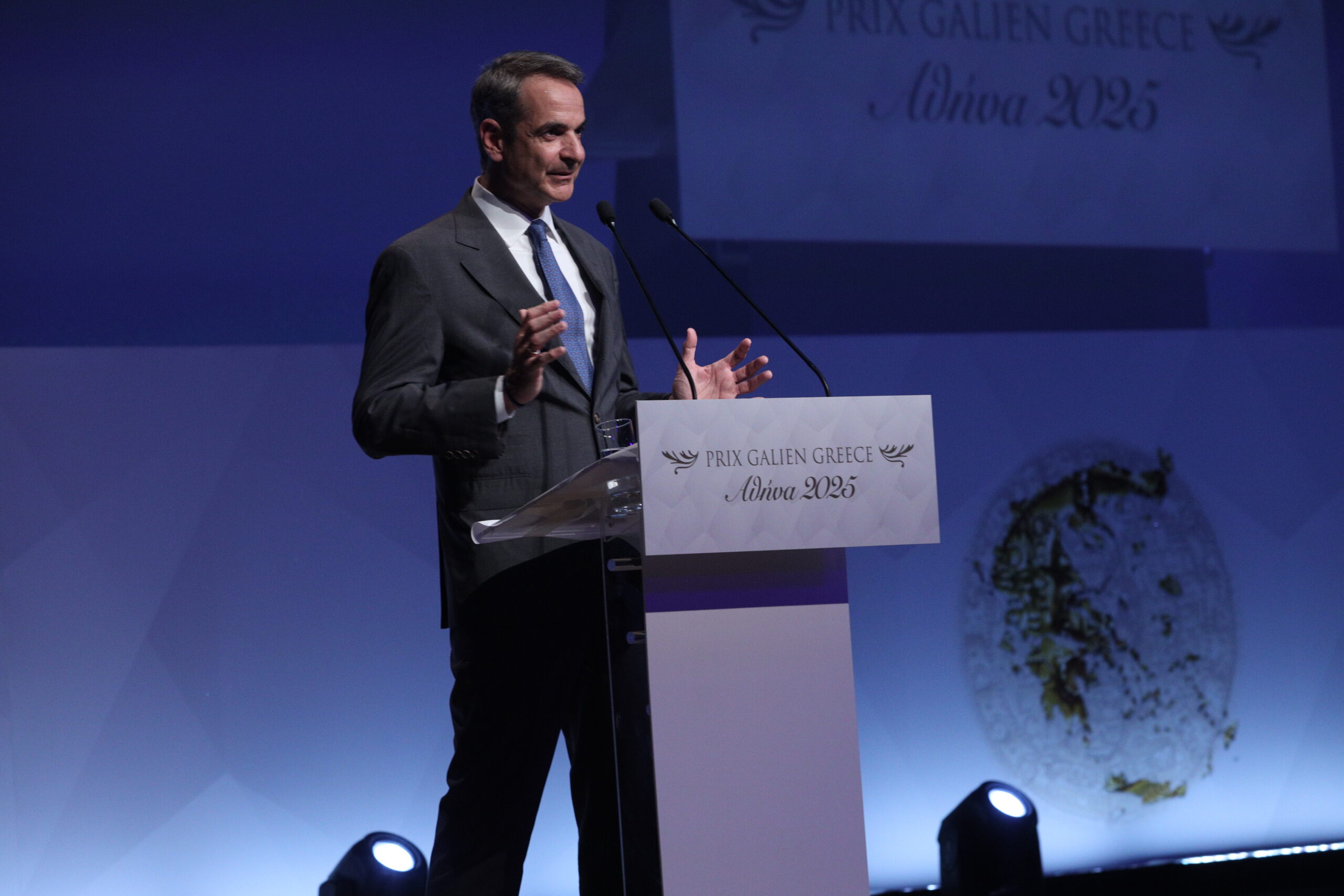 [377468] Ο ΠΡΩΘΥΠΟΥΡΓΟΣ ΚΥΡΙΑΚΟΣ ΜΗΤΣΟΤΑΚΗΣ ΣΤΗ ΤΕΛΕΤΗ ΑΠΟΝΟΜΗΣ ΤΩΝ ΒΡΑΒΕΙΩΝ "PRIX GALIEN GREECE 2025" ΣΤΟ ΜΕΓΑΡΟ ΜΟΥΣΙΚΗΣ  (ΠΑΝΑΓΟΠΟΥΛΟΣ ΓΙΑΝΝΗΣ / EUROKINISSI)