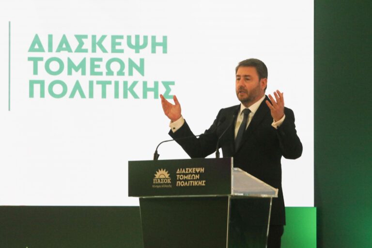 Ν. Ανδρουλάκης: Ο λαός αξίζει περισσότερα από όσα προσφέρει η ΝΔ – Η κυβέρνηση έχει πάρει «διαζύγιο» από την ηθική