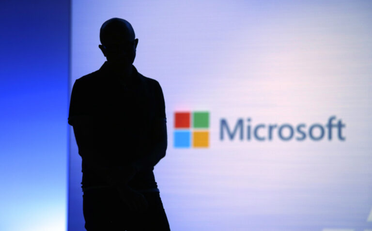 «Έχετε αίμα στα χέρια σας» – Υπάλληλοι της Microsoft διέκοψαν εκδήλωση της εταιρείας για να διαμαρτυρηθούν