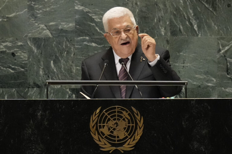 O πρόεδρος της Παλαιστινιακής αρχής, Αμπάς συναντήθηκε με τον πρωθυπουργό της Βρετανίας