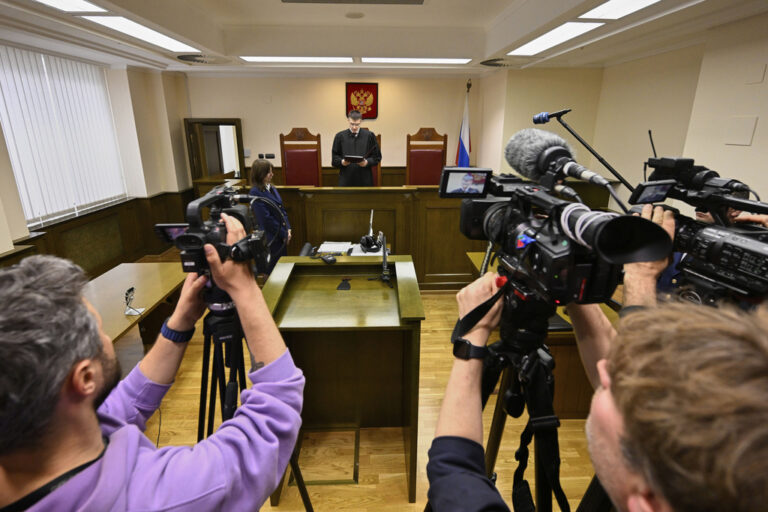 Η Μόσχα αφαιρεί τους Ταλιμπάν από τον κατάλογο των τρομοκρατικών οργανώσεων