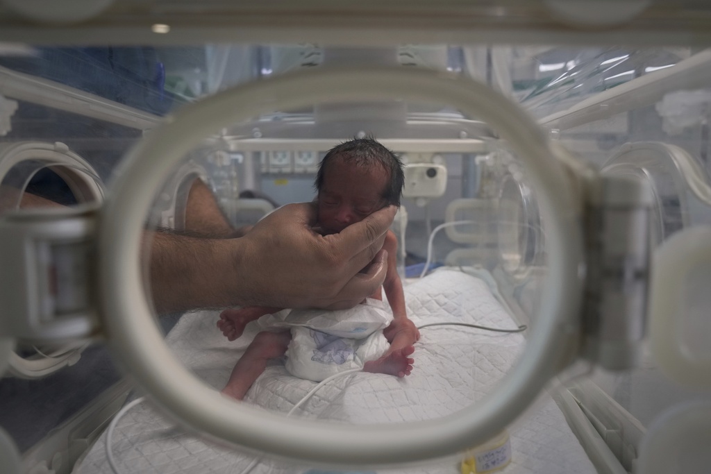 Η Οδύσσεια μιας εγκύου στη Γάζα υπό τον αποκλεισμό της ανθρωπιστικής βοήθειας από το Ισραήλ