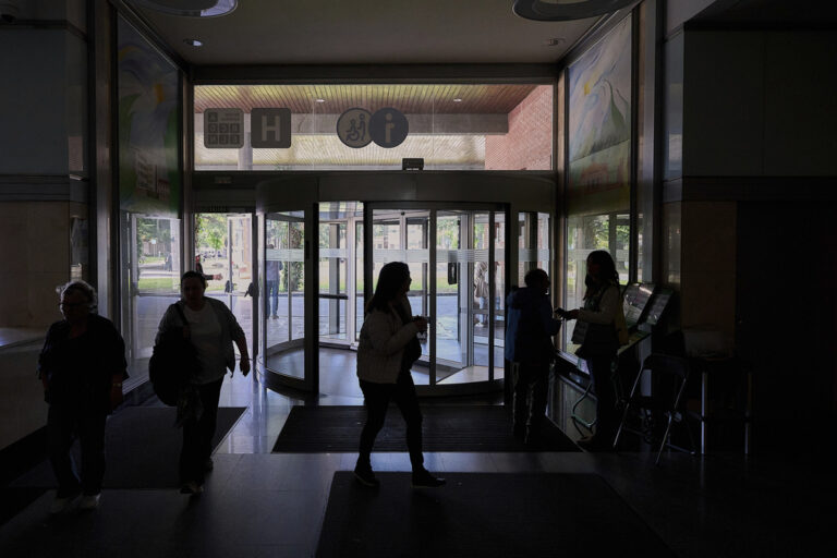 Η διακοπή ρεύματος σε Ισπανία και Πορτογαλία προκλήθηκε από «σπάνιο» ατμοσφαιρικό φαινόμενο, λέει διαχειριστής δικτύου