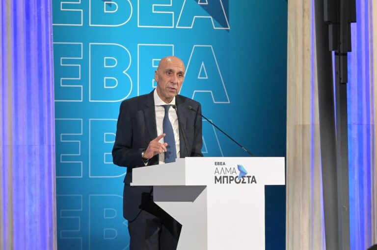 Γ. Μπρατάκος στο Πρώτο για δασμούς Τραμπ: Οι κινήσεις δεν πρέπει να είναι σπασμωδικές (audio)