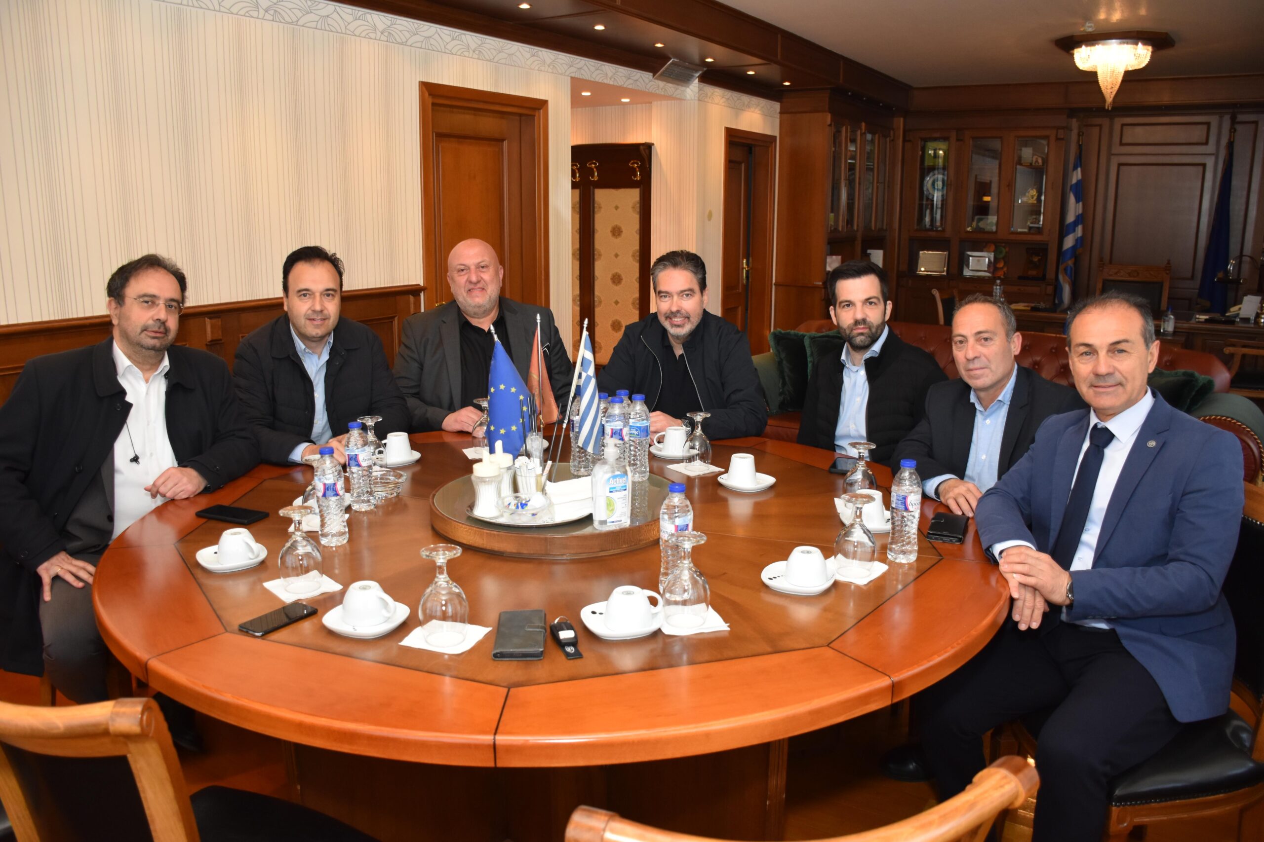 Βέροια: Άτυπη σύσκεψη με φορείς είχε ο Δημήτρης Παπαστεργίου στο Επιμελητήριο Ημαθίας