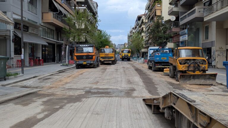Δήμος Λαρισαίων: Κυκλοφοριακές ρυθμίσεις και ολικός αποκλεισμός κυκλοφορίας σε Κενταύρων και Βελισσαρίου
