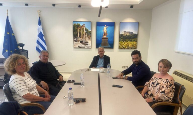 Συνεργασία Επιμελητηρίου Ηλείας και εργαζομένων