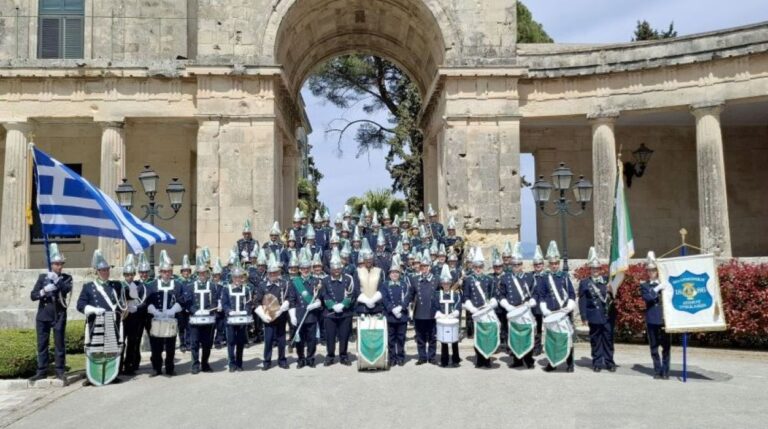 Στην ιστορική Λιτανεία της Κυριακής των Βαϊων στην Κέρκυρα βρέθηκε η Φιλαρμονική των Τρικάλων
