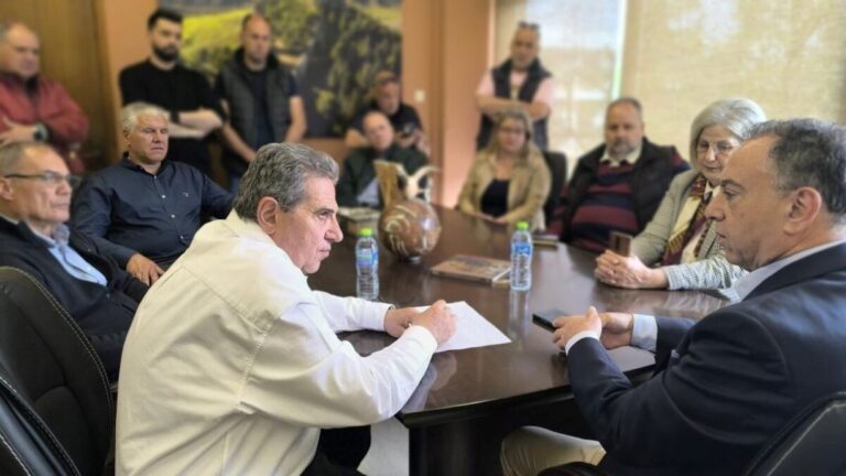 “Θέμα ημερών οι υπογραφές για την γέφυρα της Αμπελιάς” τόνισε από τα Φάρσαλα ο υφυπουργός Αγροτικής Ανάπτυξης Χρήστος Κέλλας