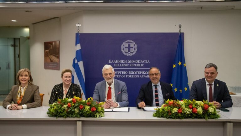 Μνημόνιο συνεργασίας μεταξύ της ελληνικής κυβέρνησης και της Διεθνούς Συμμαχίας για την Προστασία της Κληρονομιάς – ALIPH υπέγραψε ο Γ. Λοβέρδος