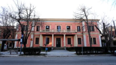 Κόρινθος: Τη Δευτέρα οι απολογίες των συλληφθέντων του κυκλώματος με τις δεκάδες τηλεφωνικές απάτες σε όλη τη χώρα