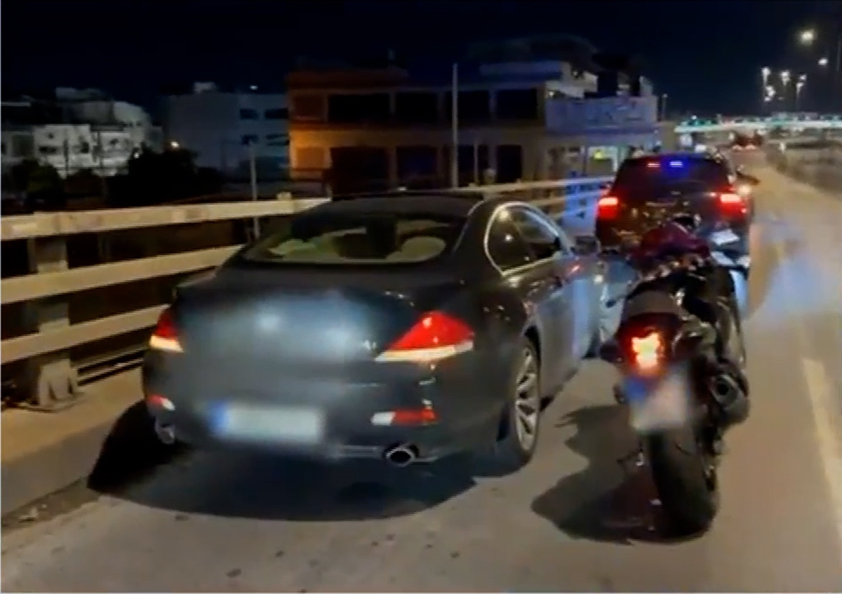 Βίντεο από την στιγμή που αστυνομικοί ακινητοποιούν μεθυσμένο οδηγό που έτρεχε με 206 χλμ/ώρα στη Λ. Συγγρού