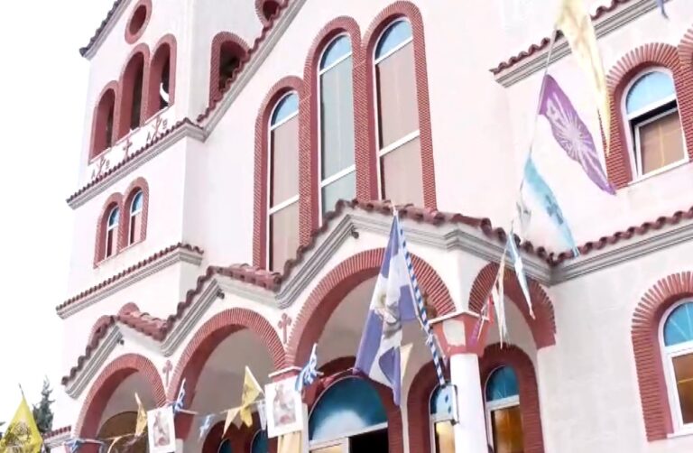 Φλώρινα: Η Λεβαία τιμά τον Άγιο Γεώργιο- Περιφορά της εικόνας από καβαλάρηδες