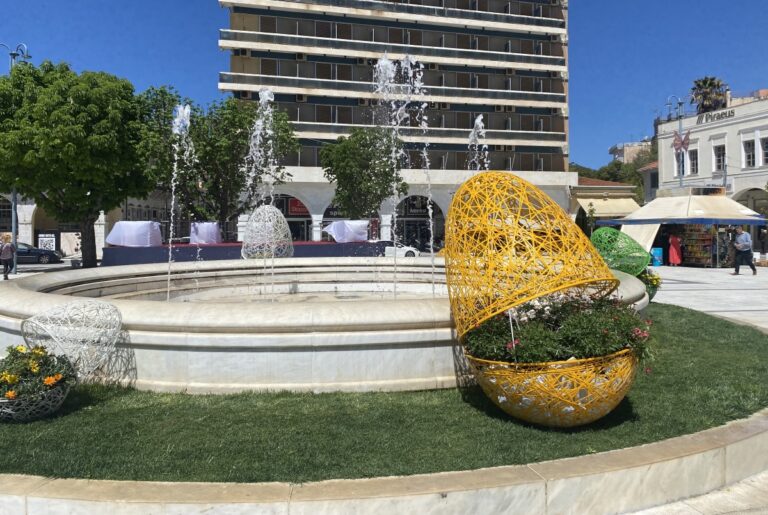Με αερόστατα, κάψιμο Ιούδα και τον χορό “Γιαρέντη” η Ανάσταση στην Πελοπόννησο