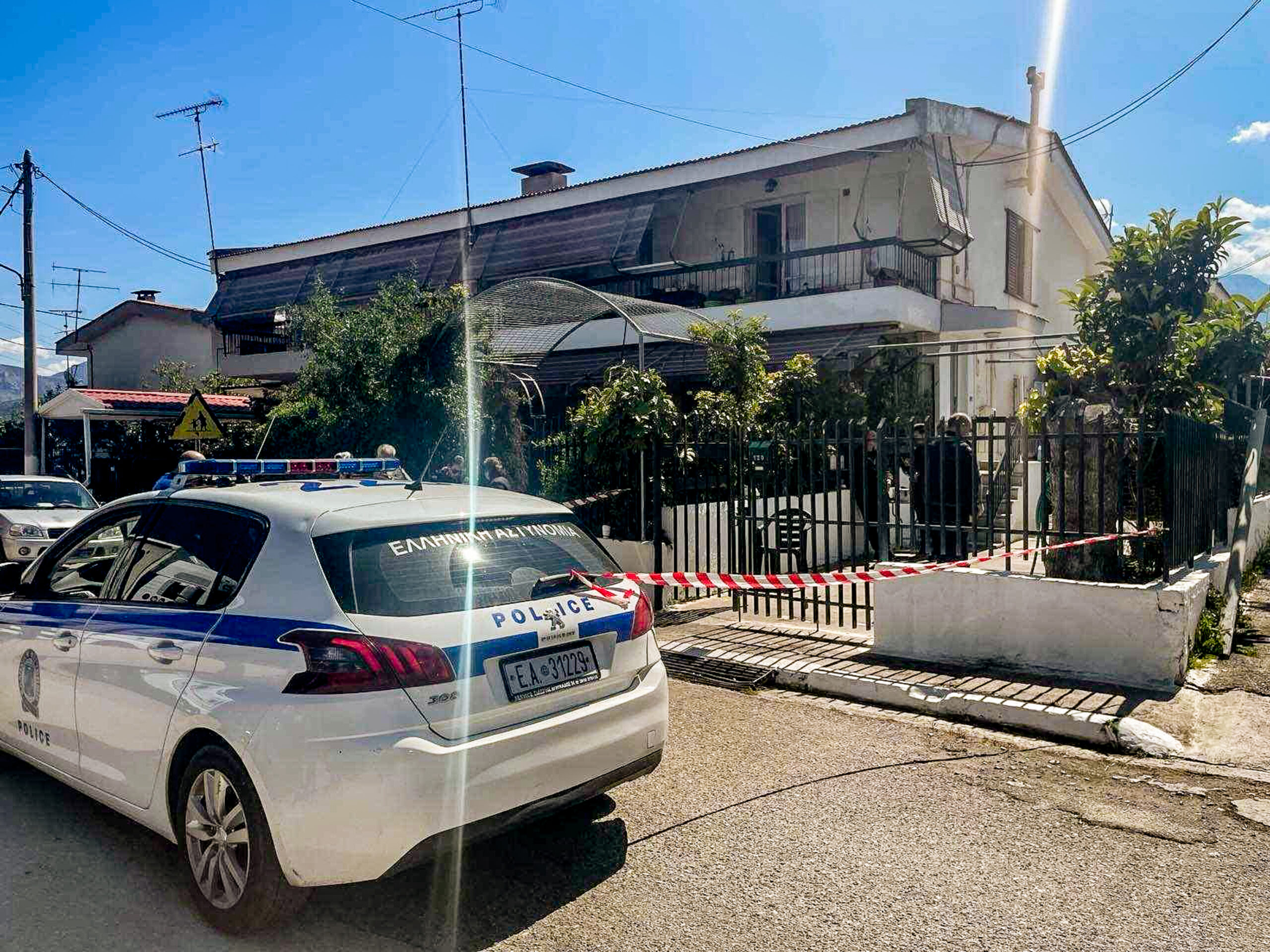 Αίγιο: Πώς έγινε το διπλό φονικό – Με ψυχολογικά προβλήματα ο 23χρονος δράστης, είχε απασχολήσει και στο παρελθόν τις Αρχές