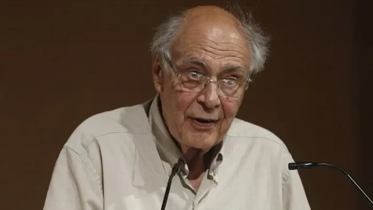 Λ. Μενδώνη για την απώλεια του Αλέξη Πολίτη: Σπάνιο δείγμα συνδυασμού της σκευής του φιλολόγου με τη ματιά και τη γνώση του ιστορικού