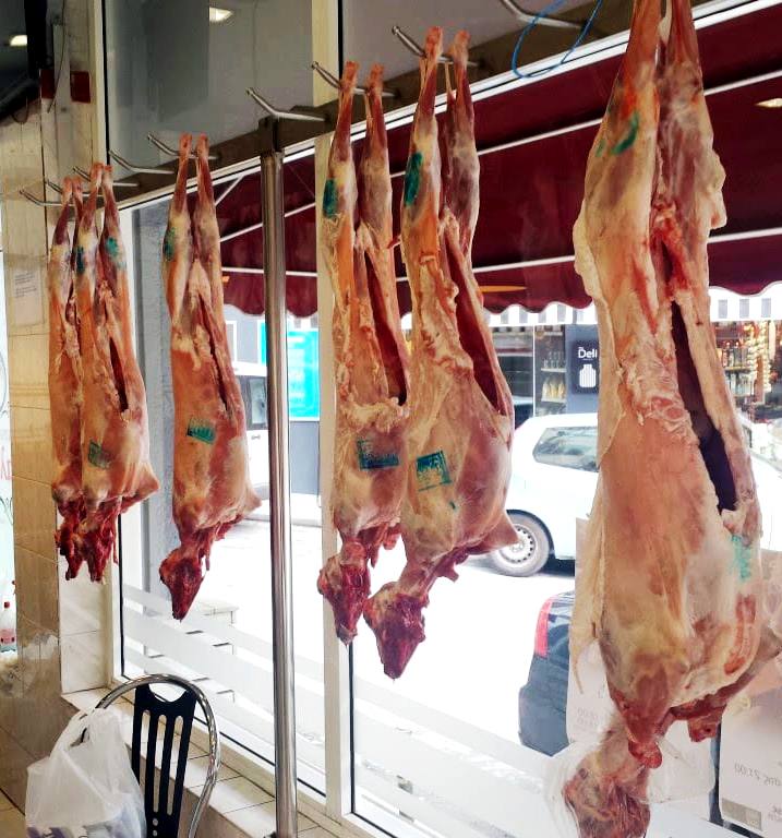 Αυξημένη η κίνηση στην Σερραϊκή αγορά – Πως διαμορφώνονται οι τιμές για το πασχαλινό τραπέζι