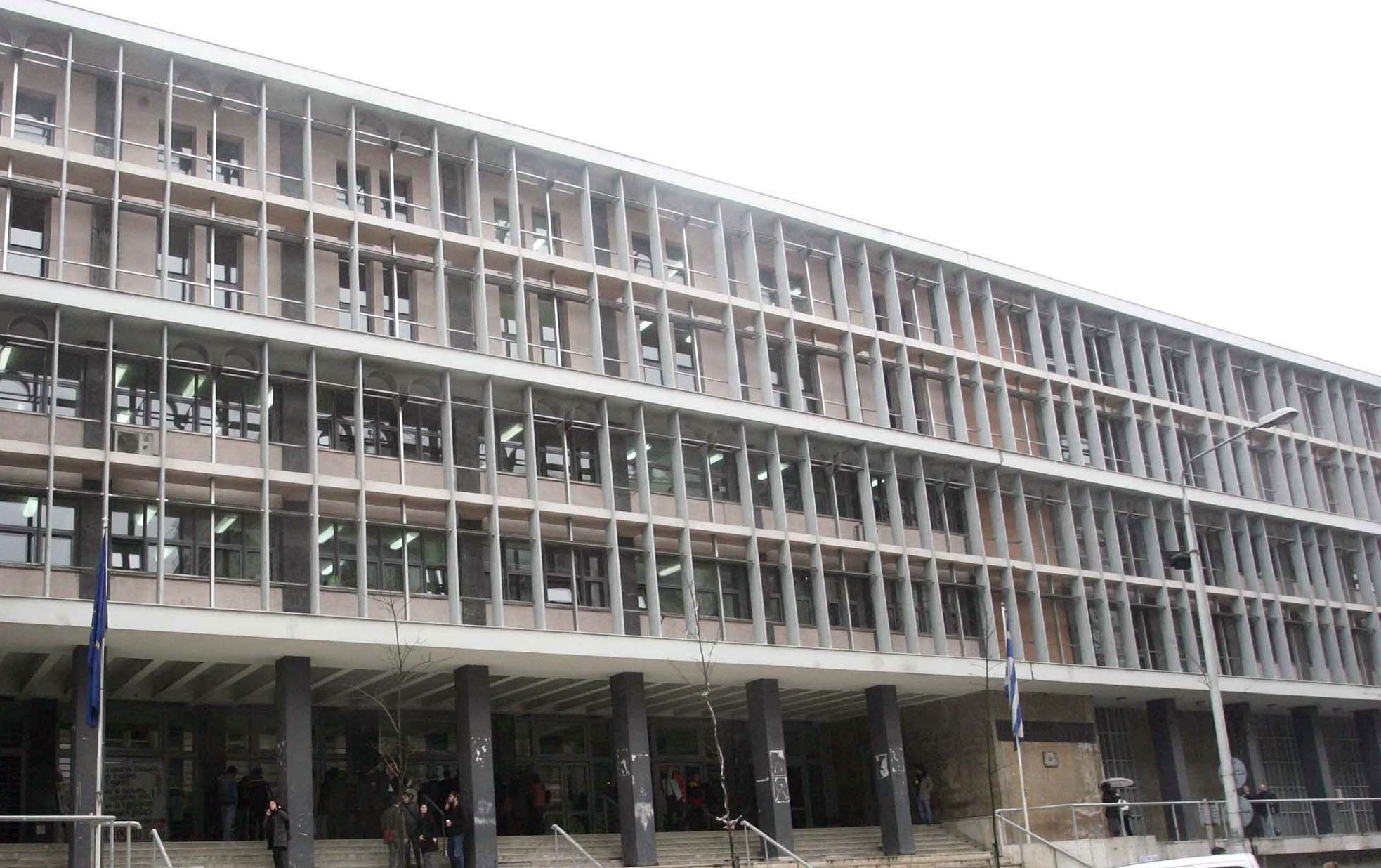 Θεσσαλονίκη: Είχε εμμονή με τη γειτόνισσά του – Καταδικάστηκε σε εξαγοράσιμη ποινή φυλάκισης