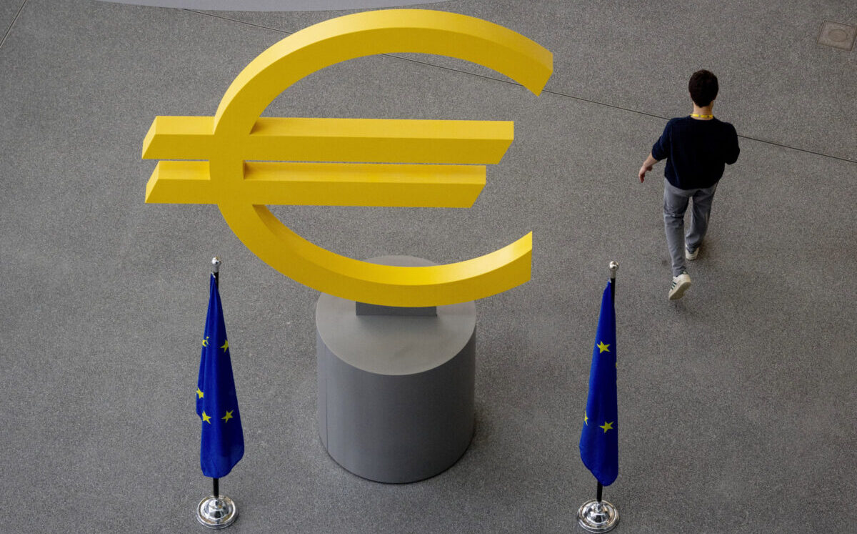 Η ΕΚΤ θα μειώσει εκ νέου τα επιτόκια για να βοηθήσει την οικονομία να ξεπεράσει την εμπορική αναταραχή