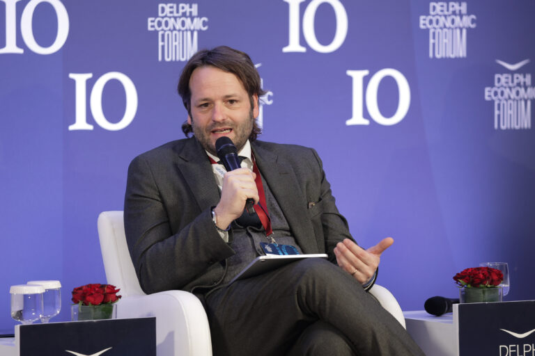 E. Bellini, στέλεχος TikTok: Επένδυση ύψους 12 δισ. ευρώ για την ασφάλεια των δεδομένων των ευρωπαίων χρηστών της πλατφόρμας