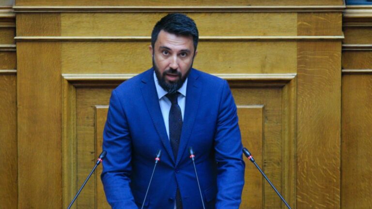 Boυλή: Άρση ασυλίας για τον βουλευτή της Νέας Αριστεράς Οζγκιούρ Φερχάτ