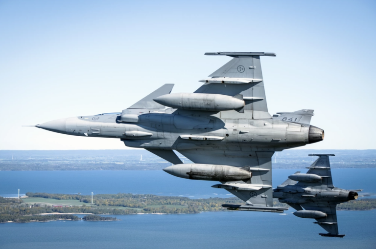 Η Κολομβία θα αγοράσει στόλο μαχητικών Saab 39 Gripen από τη Σουηδία
