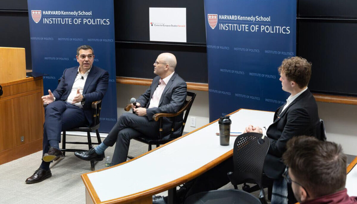 Ο Αλ. Τσίπρας στο Harvard Kennedy School: Τρεις άξονες για την επανάκαμψη των προοδευτικών δυνάμεων και την αντιμετώπιση της ακροδεξιάς σε Ευρώπη και ΗΠΑ