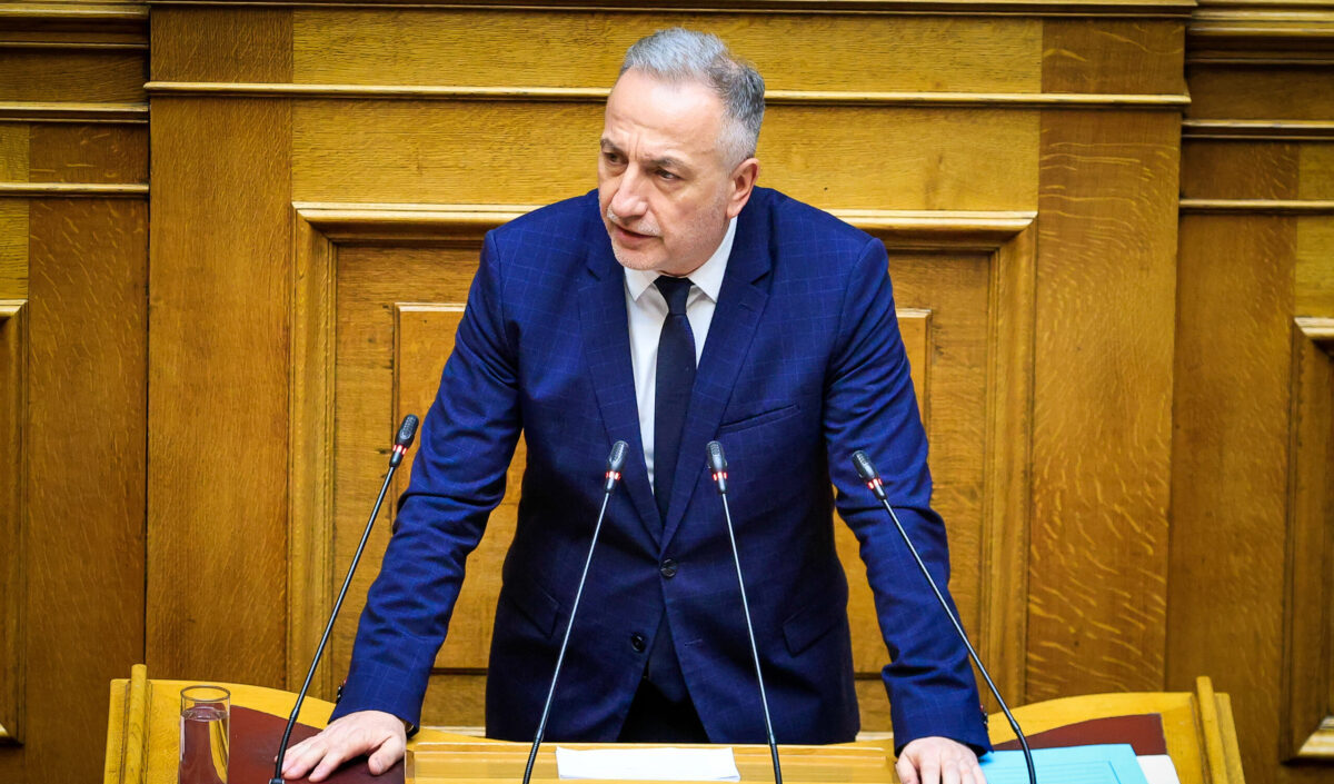 Στ. Καλαφάτης: Συνεχίζουμε την πολιτική της μείωσης των φόρων και της στήριξης των πολιτών