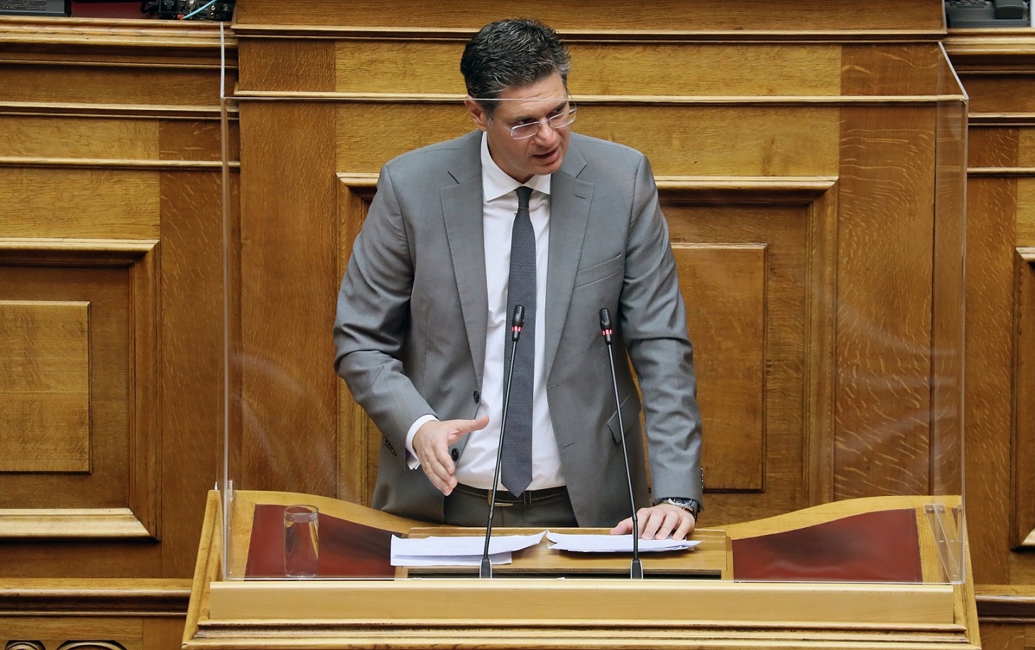 Καλαματιανός (Τομεάρχης Παιδείας του ΣΥΡΙΖΑ) για ξένα Πανεπιστήμια: Πού είναι το Harvard και το Yale;