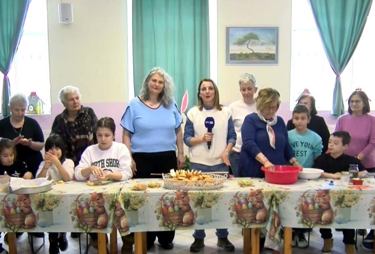 Κεχρόκαμπος Καβάλας: Τα παιδιά του χωριού μαθαίνουν να φτιάχνουν τα πασχαλινά, ποντιακά «κερκέλια»