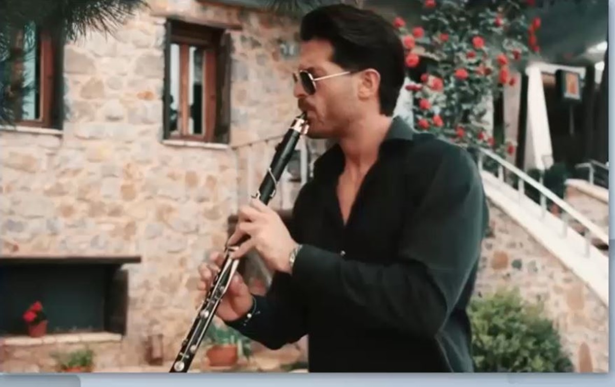 Έχασε δύο δάχτυλα από κροτίδα που εξερράγη στο χέρι του ο δεξιοτέχνης του κλαρίνου Α.  Μουγκοπέτρος – Δικογραφία σε βάρος του