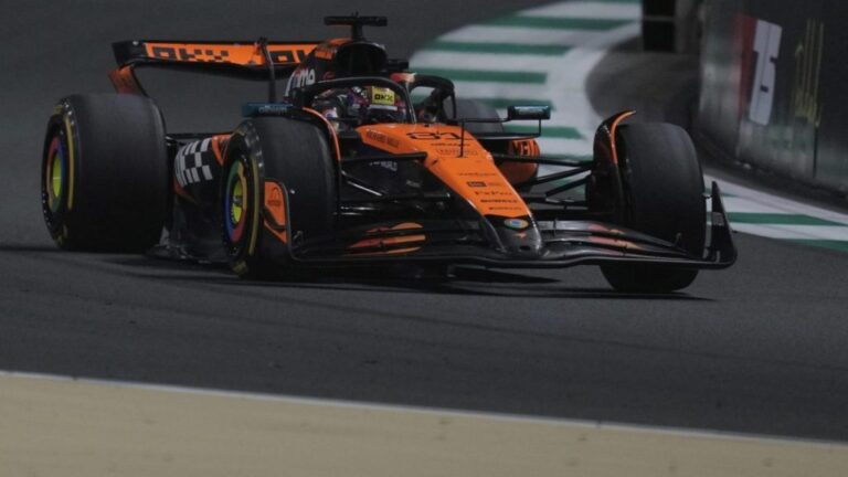 Formula 1: «Βασιλιάς» στην Τζέντα ο άπιαστος Πιάστρι με McLaren – «Οδηγεί» την κούρσα των οδηγών