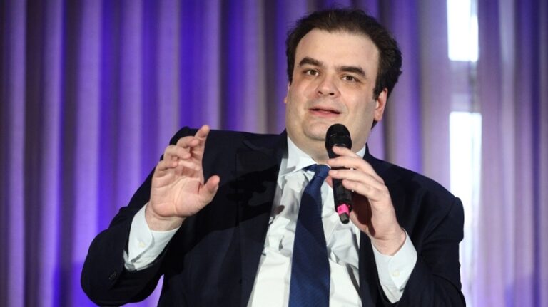 K. Πιερρακάκης στο ΔΝΤ: Δεν σκοπεύουμε να μεταφέρουμε το βάρος στις επόμενες γενιές
