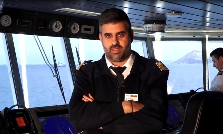 Η κάμερα της ΕΡΤ3 στο πλοίο της γραμμής Νάξος-Πειραιάς