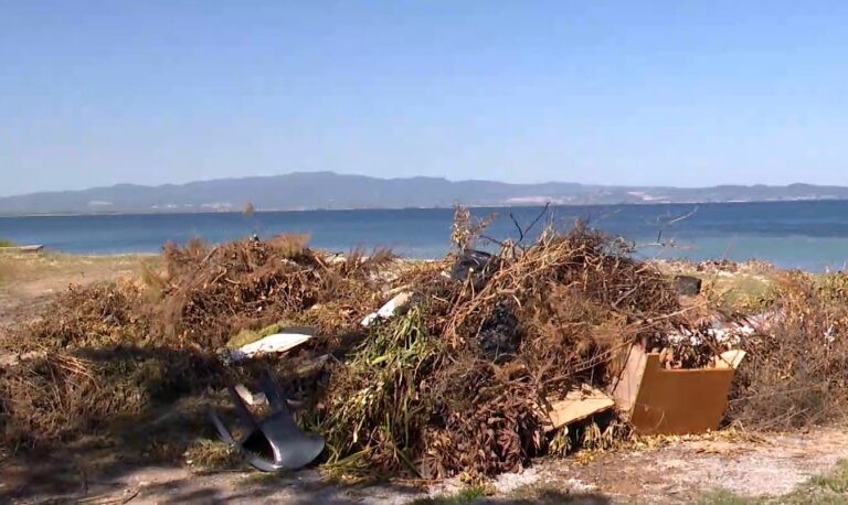 Χαλκιδική: Μπαζότοποι παντού στη Νέα Προποντίδα