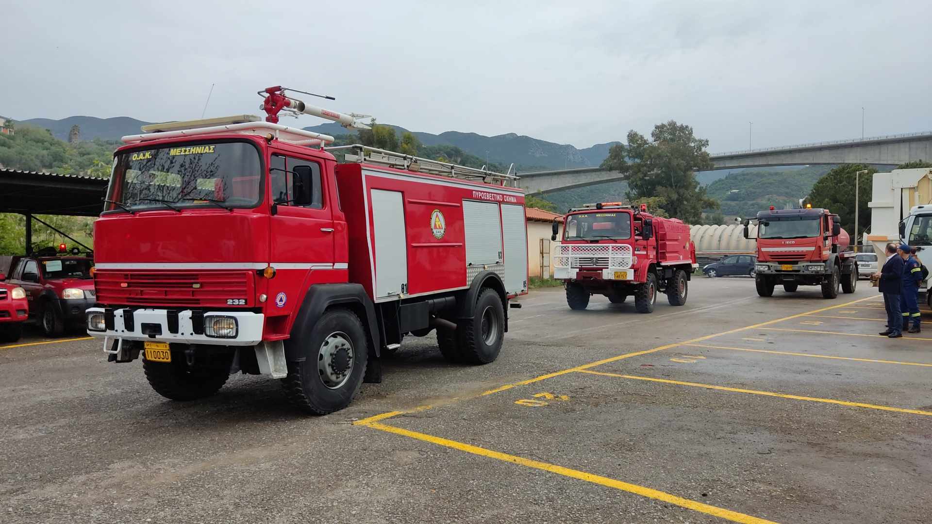 Υπό έλεγχο πυρκαγιά σε αποθηκευτικό χώρο επιχείρησης στη Μάνδρα
