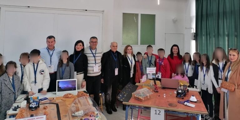 Τρίτη θέση για το δημοτικό της Νίκαιας στον Περιφερειακό Διαγωνισμό Ρομποτικής