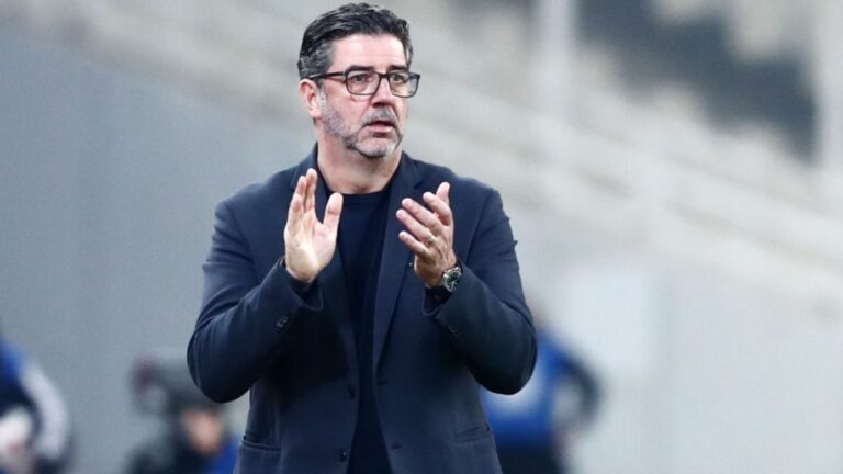 Ανατροπή στα πλάνα του Βιτόρια λόγω τραυματισμού – Επέστρεψε ο Κώτσιρας