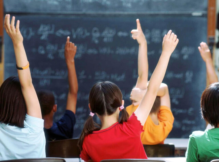 Παράταση της προθεσμίας εγγραφών στα δημοτικά σχολεία έως τις 4 Απριλίου