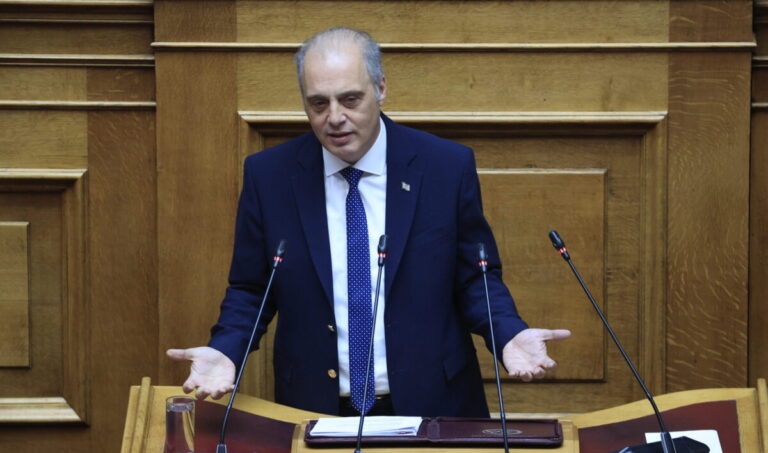 Κ. Βελόπουλος: Mόνο η μη τιμωρία των ενόχων ξεσηκώνει τους ανθρώπους για το έγκλημα των Τεμπών – Καμία θεωρία συνωμοσίας