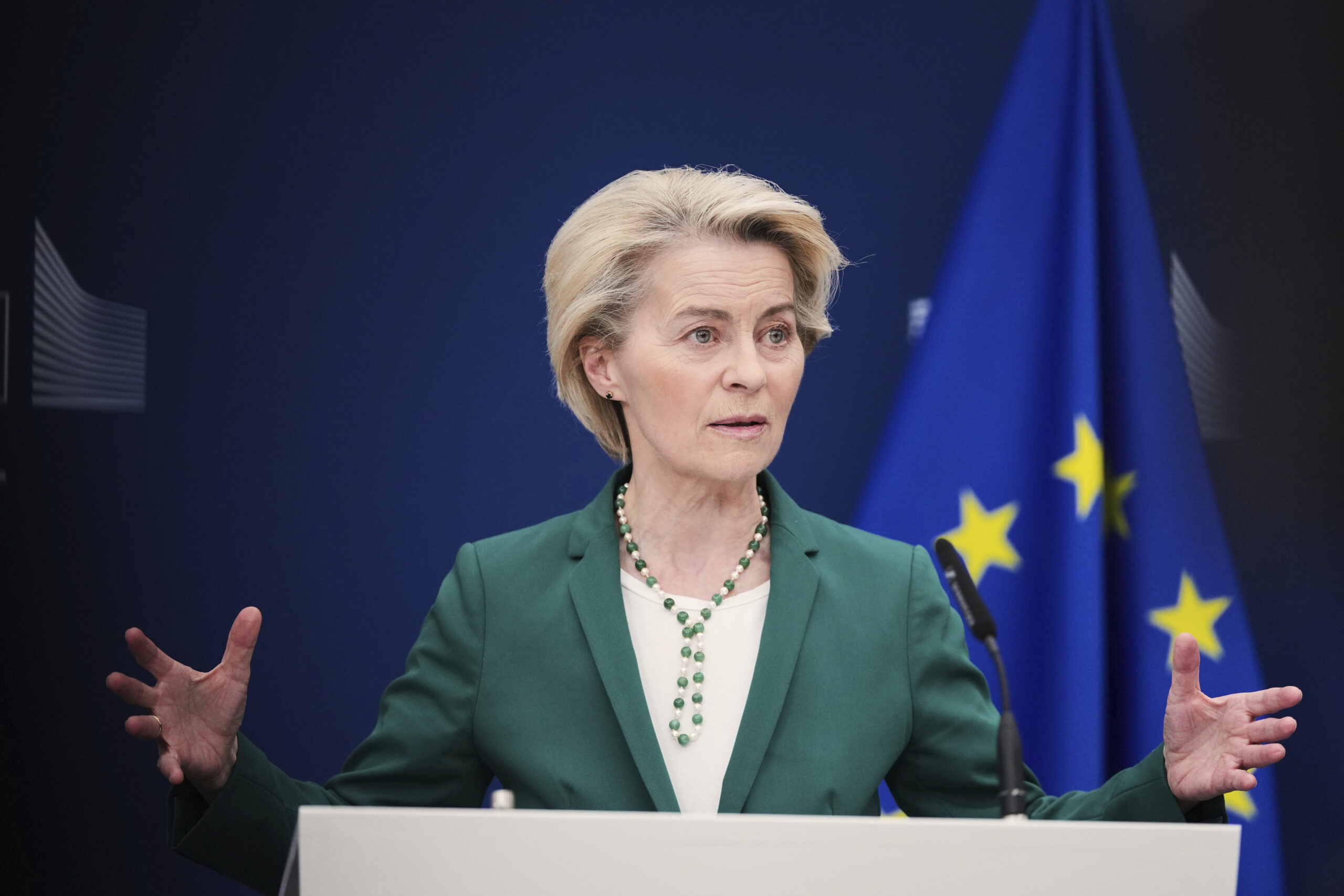 Φον ντερ Λάιεν: Η Ευρώπη απαντά στους δασμούς των ΗΠΑ με διαπραγματεύσεις και στρατηγική ενίσχυσης του εμπορίου